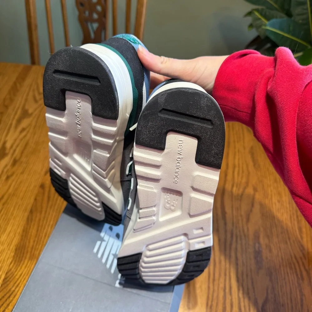 New Balance 997H Size 8.5D in Mens or 10 in womens - Picture 7 of 10